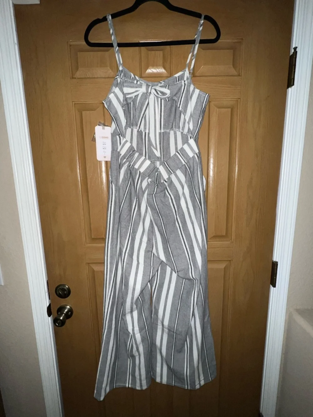 Jumpsuit - Picture 5 of 6